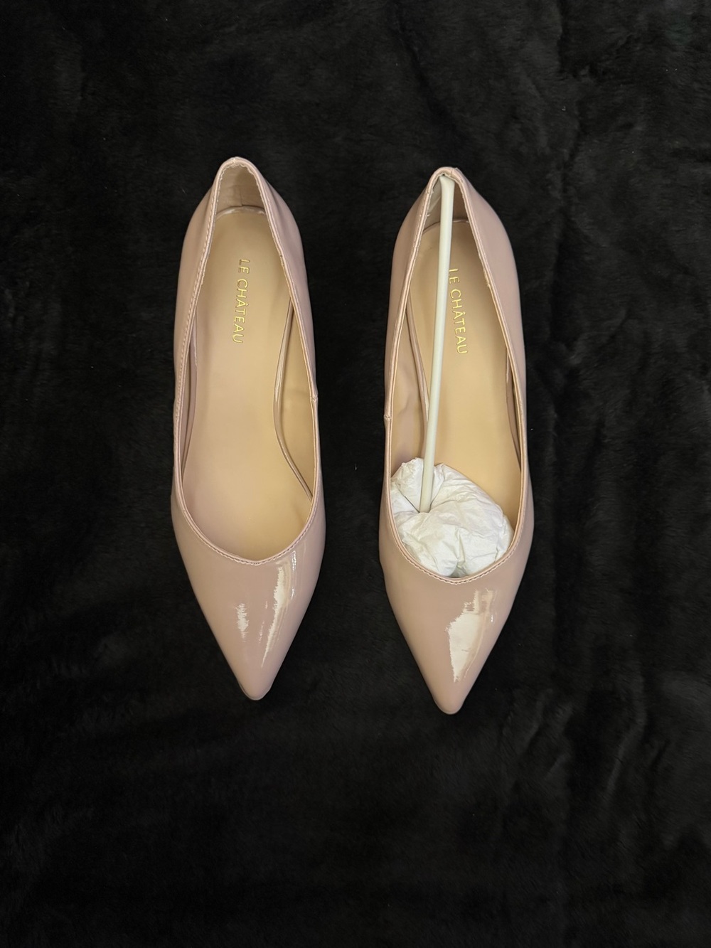 le chateau brand new Nude Blush Patent ,Pointed Toe heels